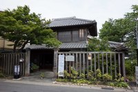 一茶双樹記念館正面